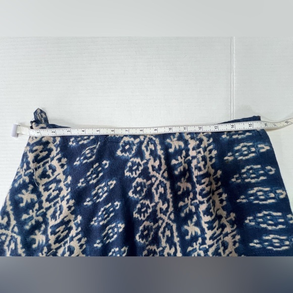 Coldwater Creek pre worn Navy and Cream Patterned Asymmetrical Skirt size M - Picture 7 of 13